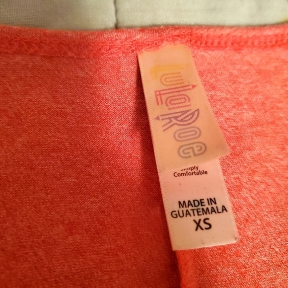 *SOLD* LulaRoe Simply Comfortable Flowy T-Shirt - Picture 4 of 6